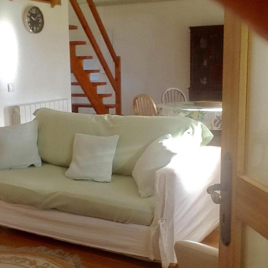 Captivating 2-Bed House With Log Burner In Kérien 外观 照片