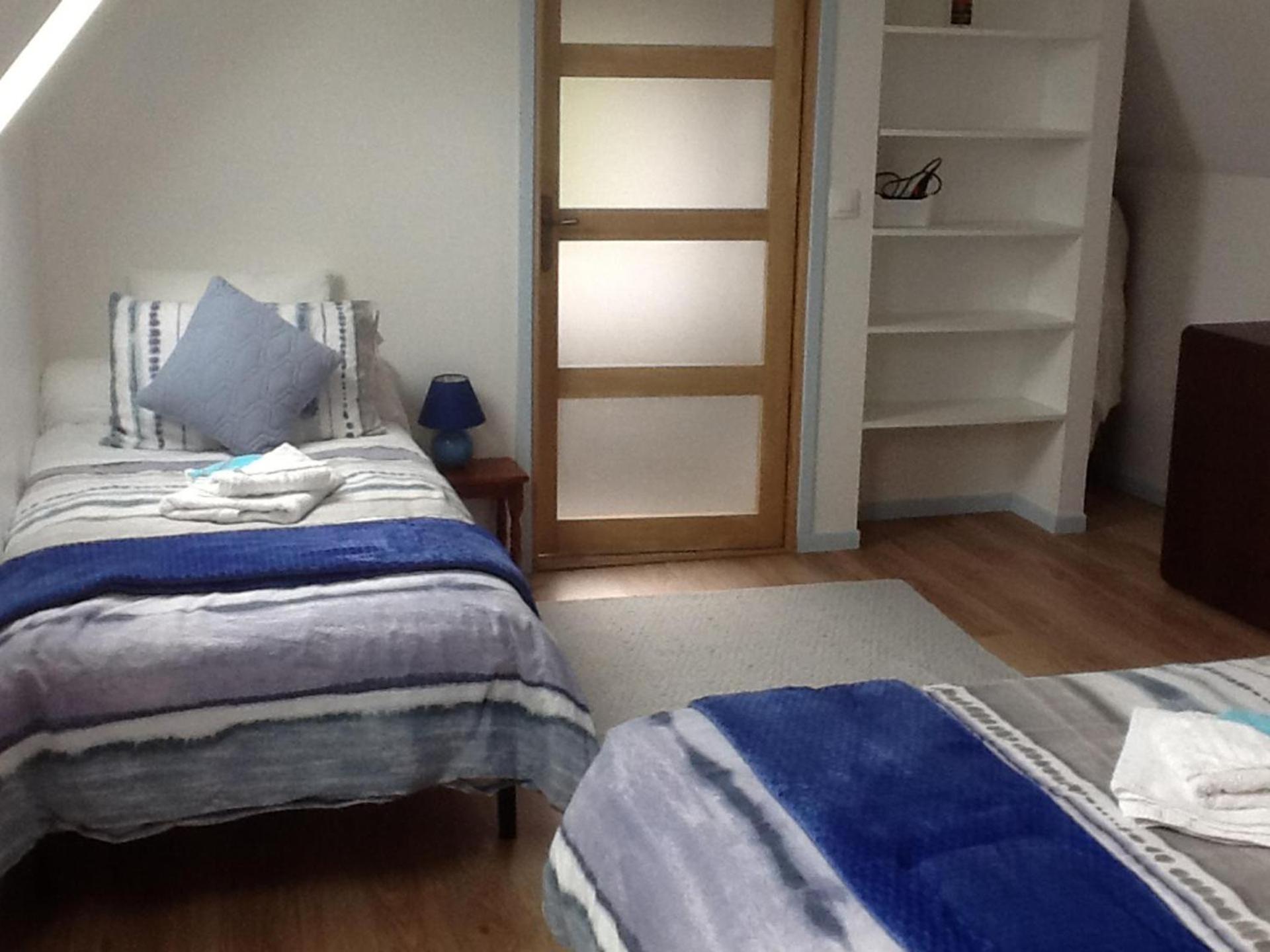 Captivating 2-Bed House With Log Burner In Kérien 外观 照片